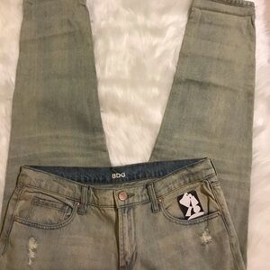 Sz 29W | BDG | Sage Green | Slim Boyfriend Denim 🔥